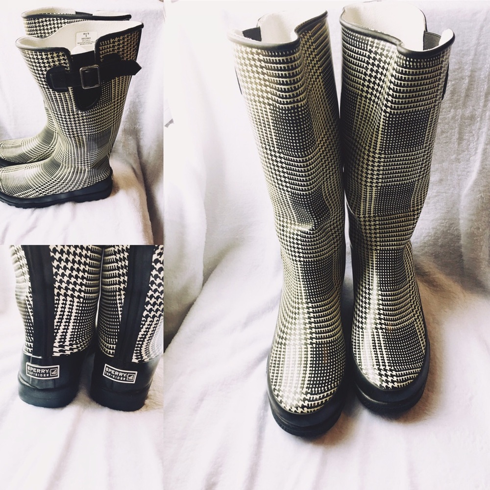 Sperry women’s tall rain boots size 9 black cream